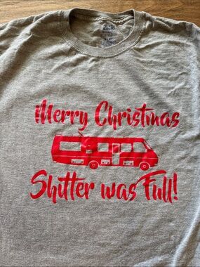 Gildan Gray T‑Shirt with Merry Christmas RV Graphic National Lampoons Vacation